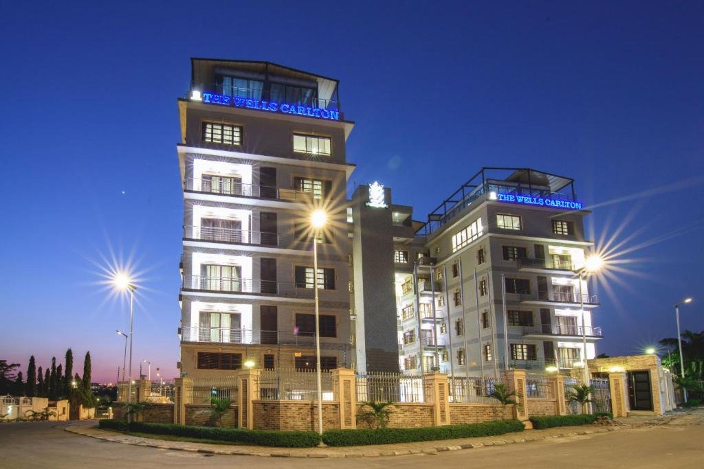 WELLS CARLTON APARTMENT